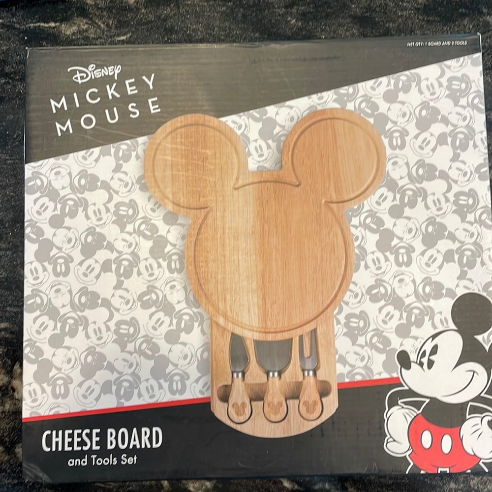 Disney cheese board with tools. NWT